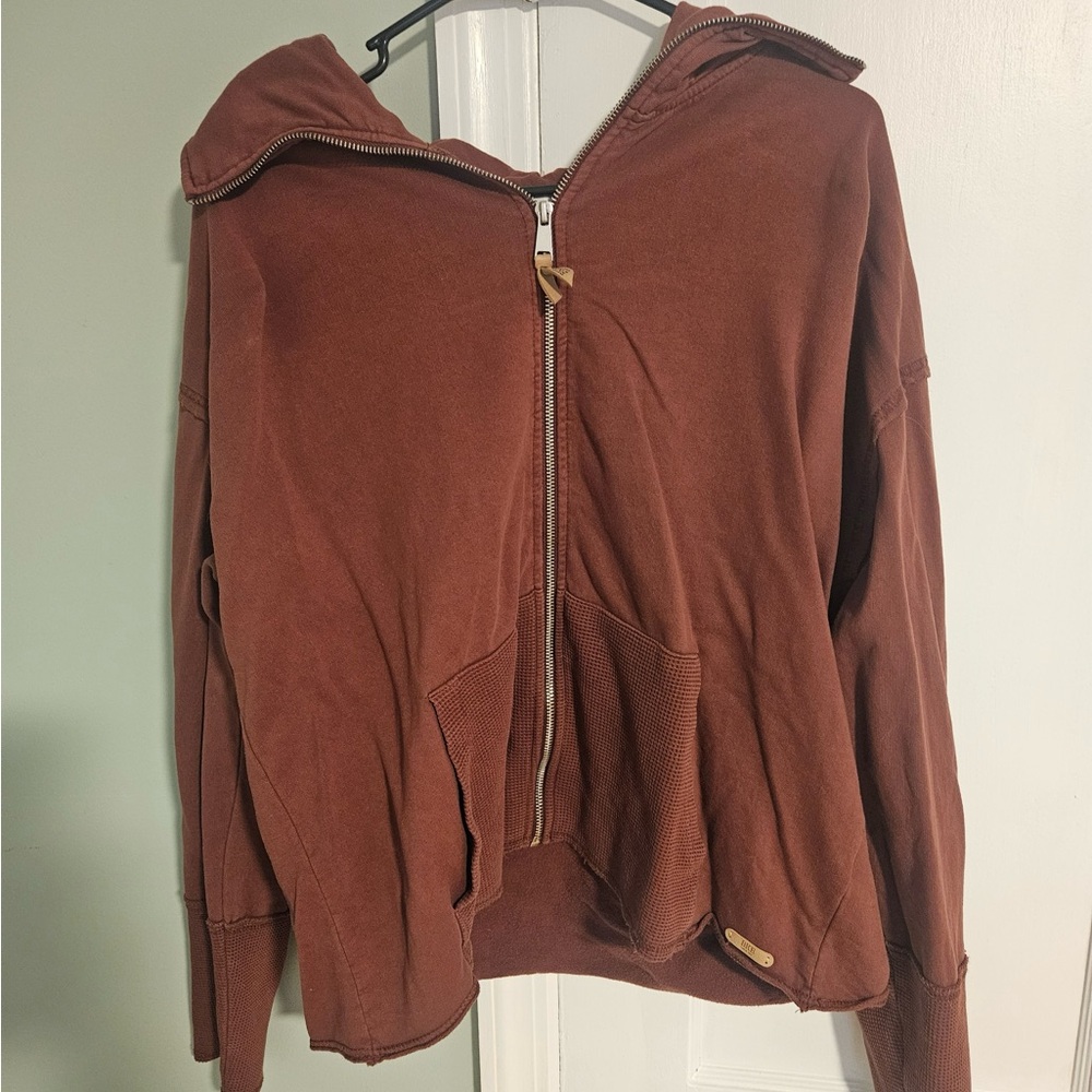 BKE Women's Rust Zipper Sweatshirt Top